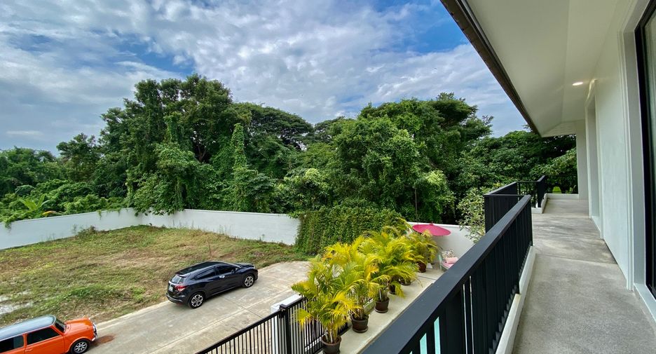 Haus zum Kauf mit 4 Zimmer in Saraphi, Chiang Mai