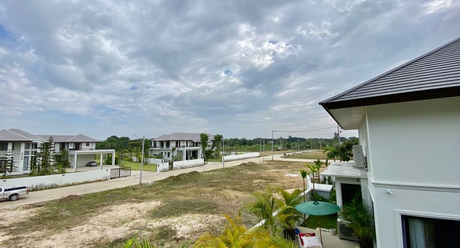 Haus zum Kauf mit 4 Zimmer in Saraphi, Chiang Mai