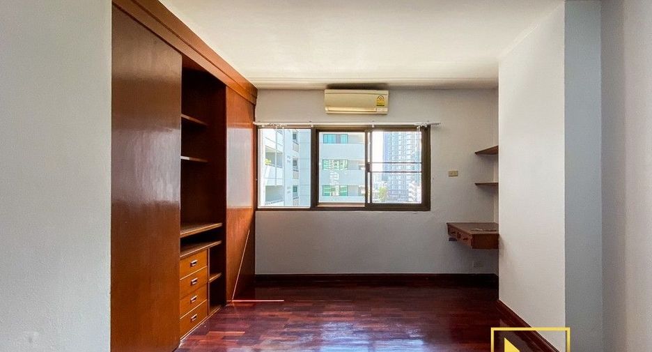 For rent 3 Beds apartment in Lat Phrao, Bangkok