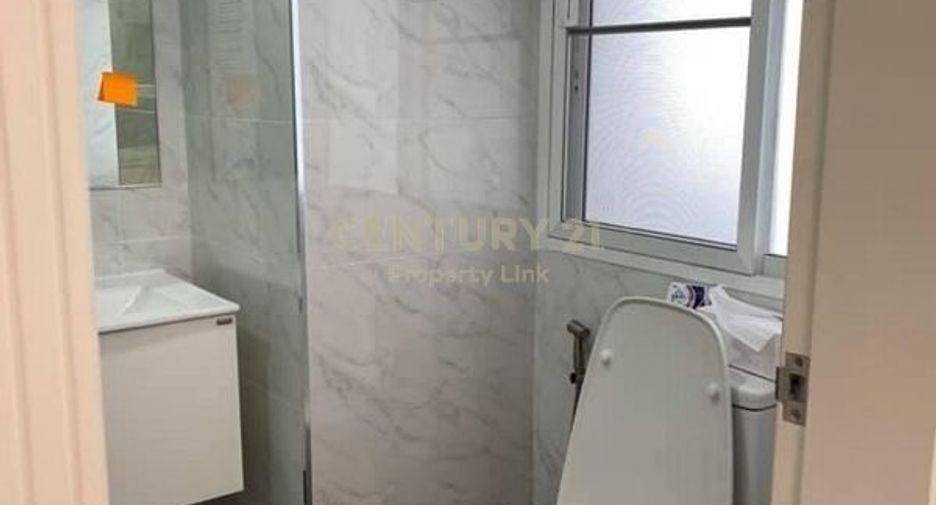 For rent そして for sale 2 ベッドルーム condo in Watthana, Bangkok