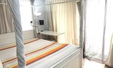 For sale 2 bed condo in Watthana, Bangkok