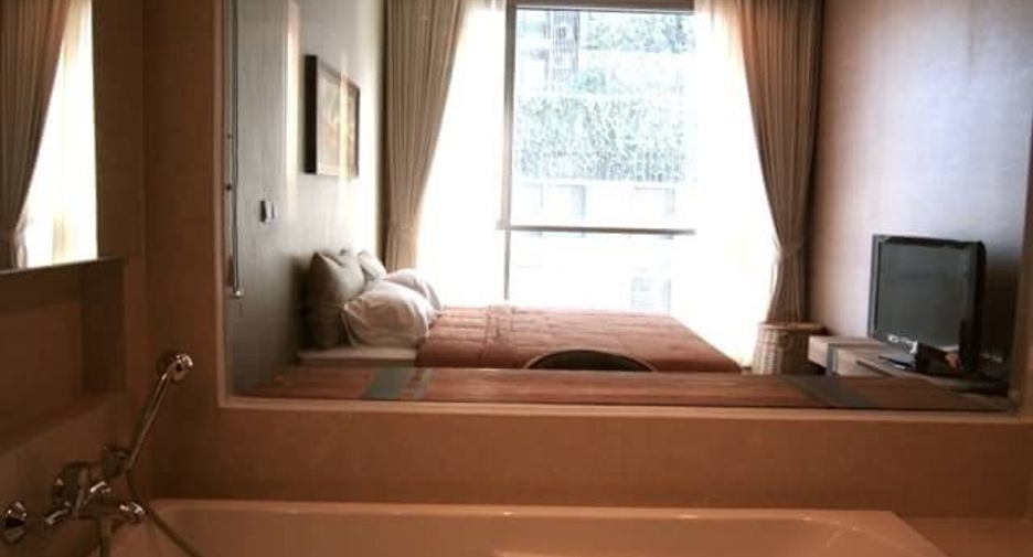 For sale 2 bedrooms condo in Watthana, Bangkok