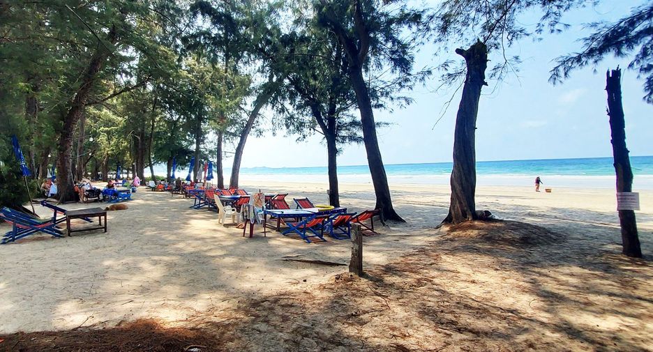 For sale 7 bedrooms hotel in Mueang Rayong, Rayong