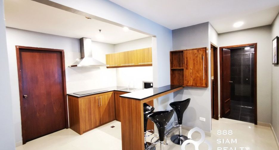 For sale 2 bedrooms condo in Watthana, Bangkok