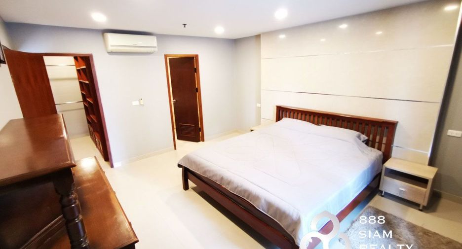 For sale 2 bedrooms condo in Watthana, Bangkok