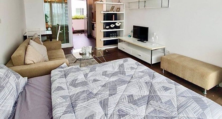 For sale 1 bed condo in Ban Bueng, Chonburi