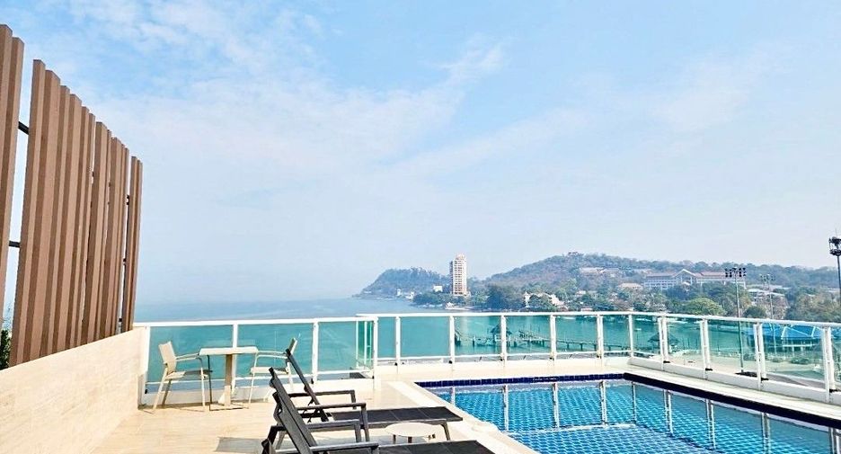 For sale 1 bed condo in Ban Bueng, Chonburi