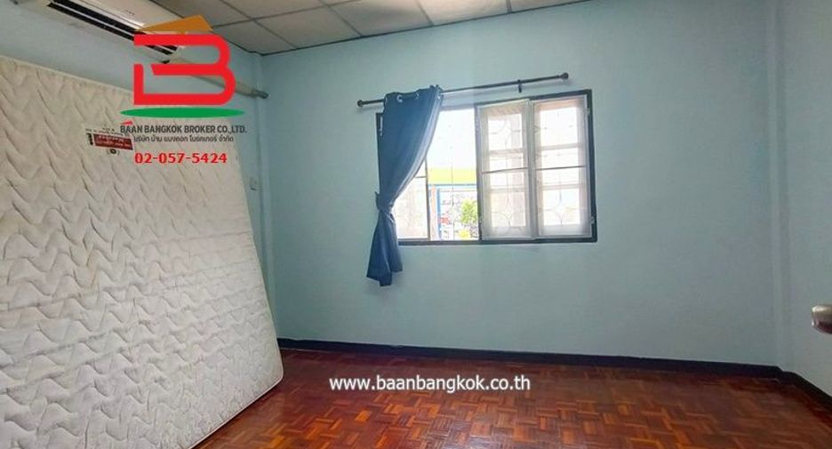 For rent and for sale 2 bedrooms townhouse in Bang Khen, Bangkok