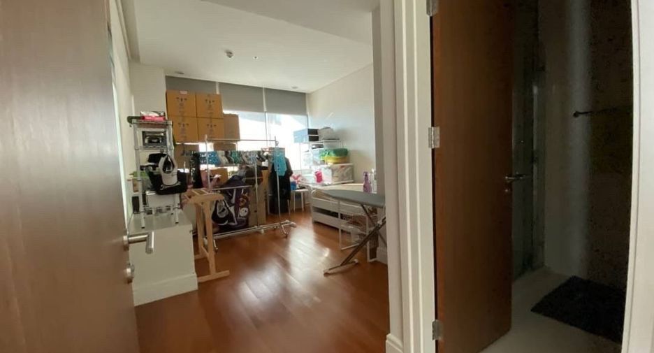 Wohnung zum Kauf mit 3 Zimmer in Khlong Toei, Bangkok