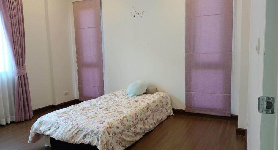 For rent 4 bedrooms house in Bang Kruai, Nonthaburi