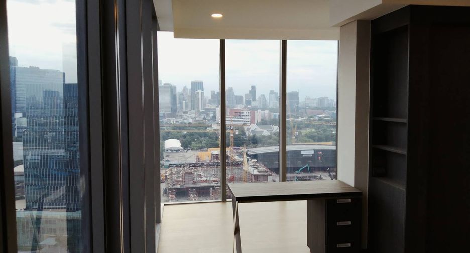 For rent 3 ベッドルーム condo in Khlong Toei, Bangkok