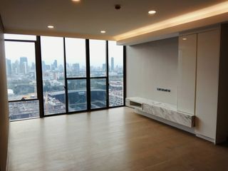 For rent 3 ベッドルーム condo in Khlong Toei, Bangkok