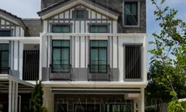 For rent 3 bed townhouse in Bang Phli, Samut Prakan