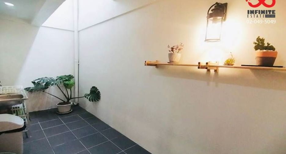 For rent and for sale 3 bed townhouse in Don Mueang, Bangkok