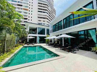 À vendre et à louer 6 chambres villa à Bang Lamung, Chonburi