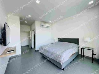 À vendre et à louer 6 chambres villa à Bang Lamung, Chonburi