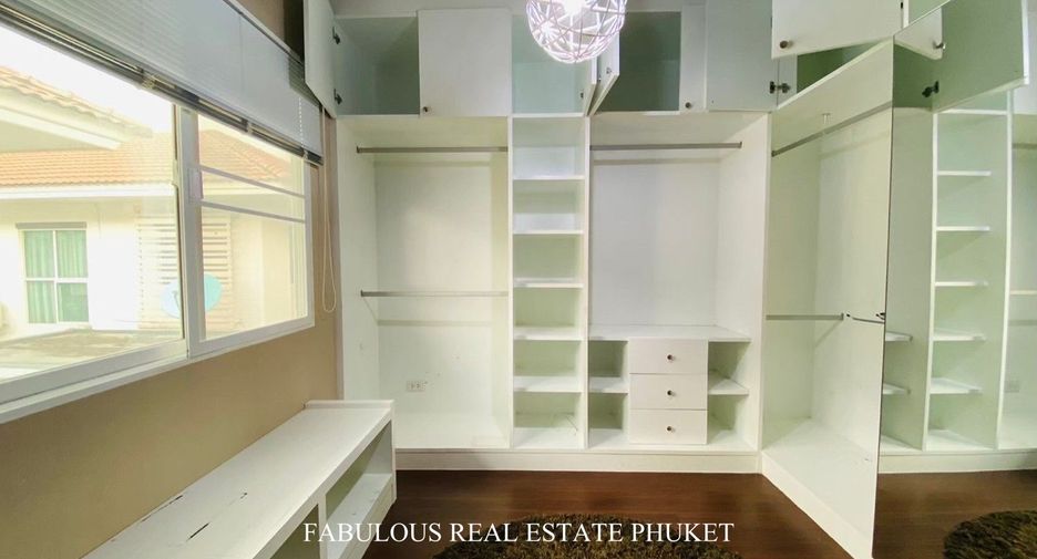 For sale 3 bedrooms house in Mueang Phuket, Phuket