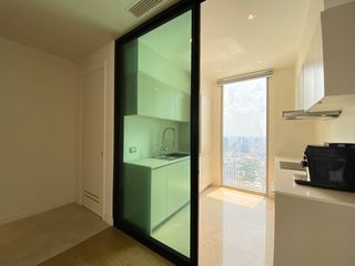 For sale 3 bedrooms condo in Khlong San, Bangkok