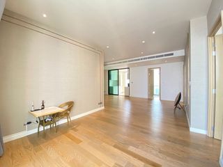 For sale 3 bedrooms condo in Khlong San, Bangkok