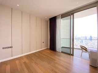 For sale 3 bedrooms condo in Khlong San, Bangkok