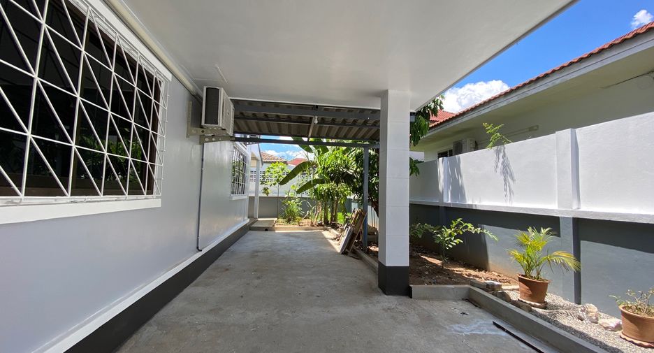 For rent 3 bedrooms house in San Sai, Chiang Mai