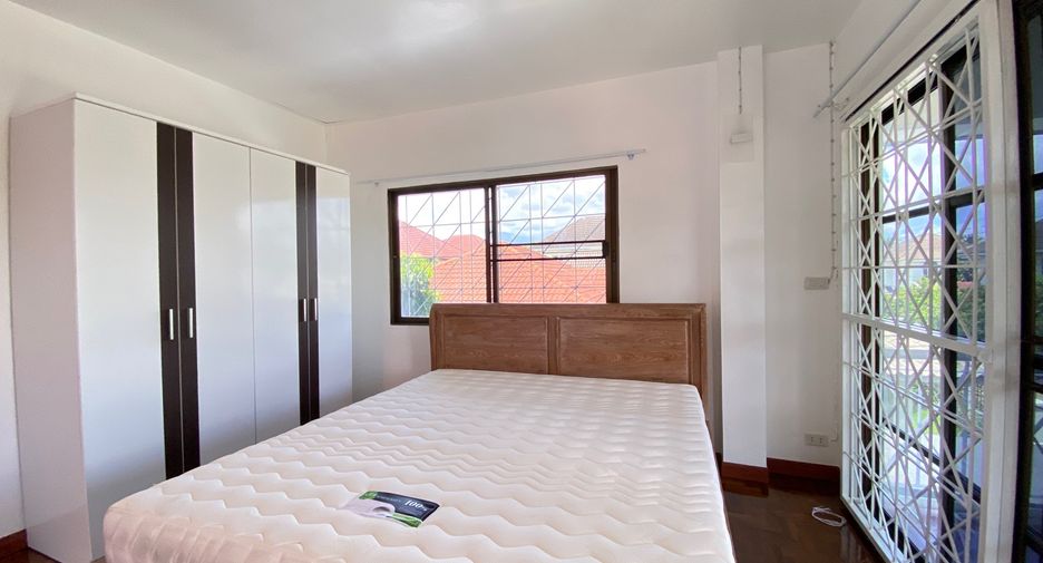 For rent 3 bedrooms house in San Sai, Chiang Mai