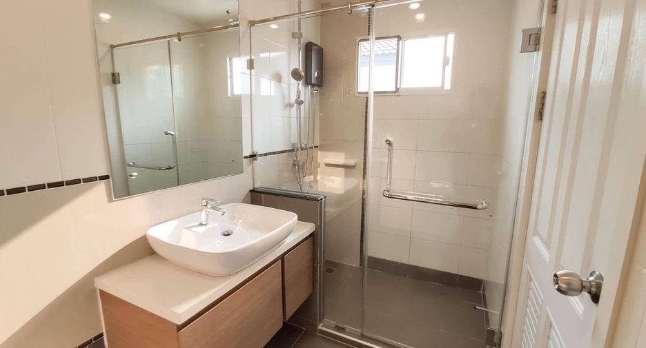 For rent 3 Beds house in Suan Luang, Bangkok