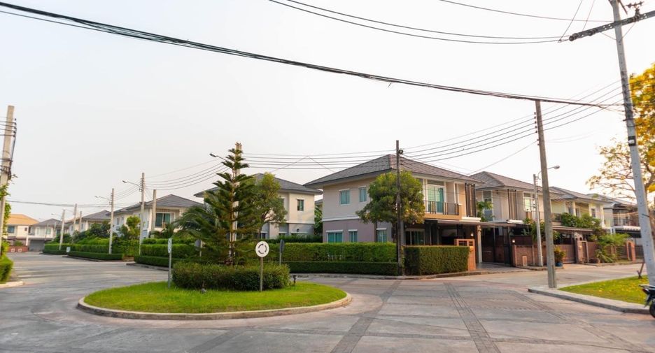 For rent 3 Beds house in Suan Luang, Bangkok