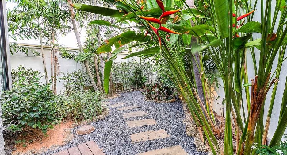 For sale 2 bed villa in Mueang Phuket, Phuket