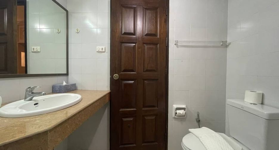 For sale 2 ベッドルーム condo in Mueang Chiang Mai, Chiang Mai