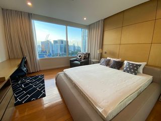 Condo en alquiler de 3 habitaciones en Sathon, Bangkok