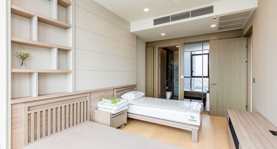 For rent 2 bedrooms condo in Watthana, Bangkok