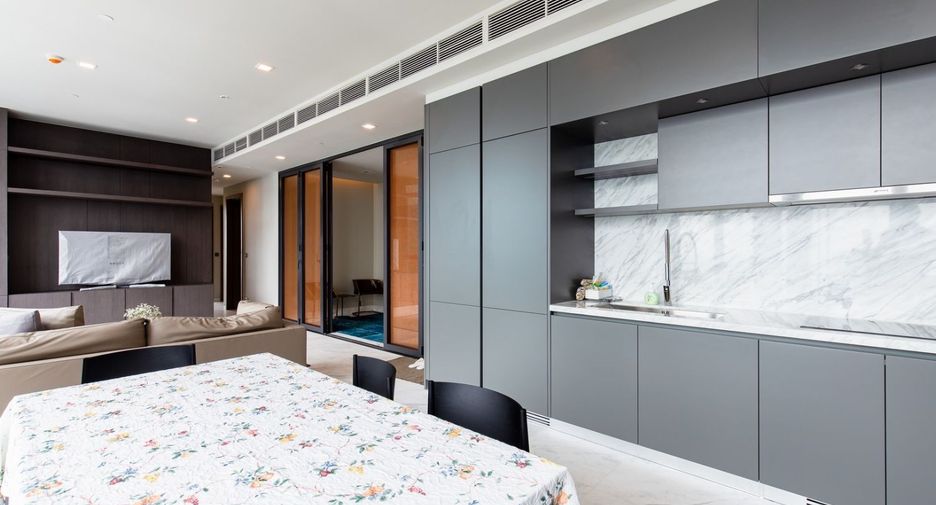 For rent 2 bedrooms condo in Watthana, Bangkok