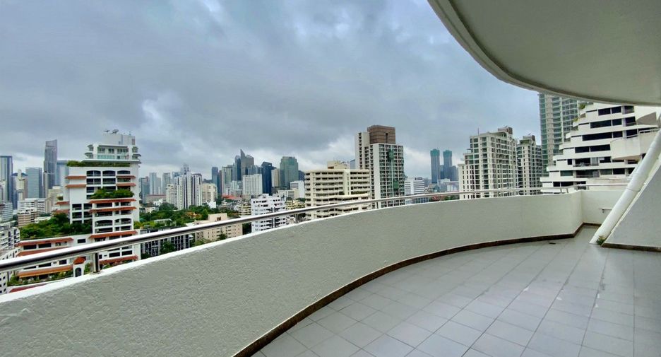 For sale studio condo in Watthana, Bangkok