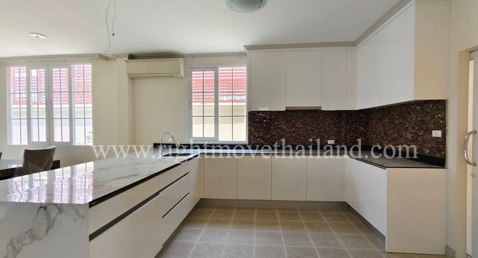 Haus zum Kauf mit 4 Zimmer in Prawet, Bangkok