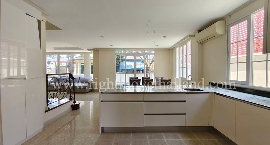 Haus zum Kauf mit 4 Zimmer in Prawet, Bangkok