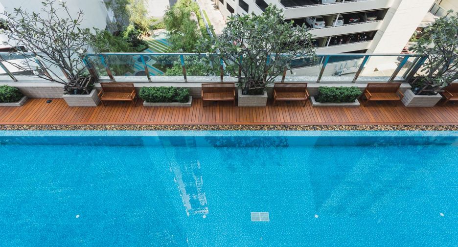 À louer 6 chambres condo à Khlong Toei, Bangkok