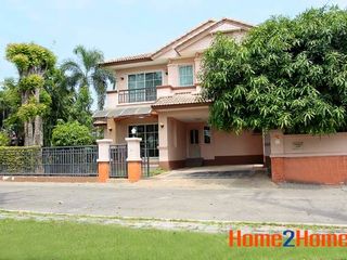 Casa en venta de 3 habitaciones en Phutthamonthon, Nakhon Pathom