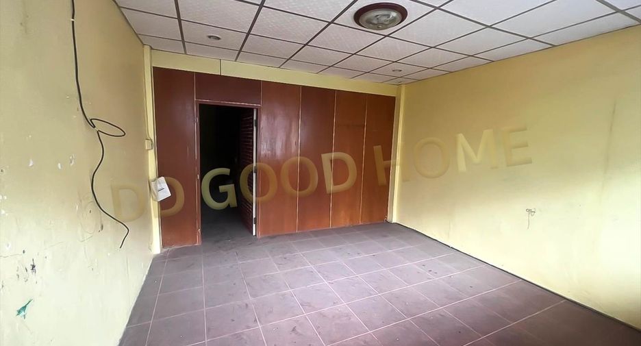 For sale 2 bedrooms retail Space in Ban Pong, Ratchaburi