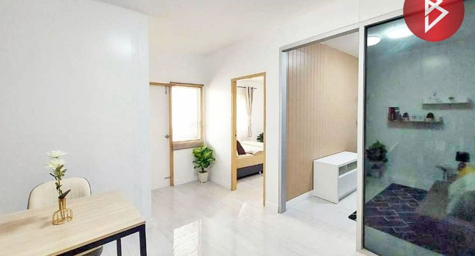 For sale 2 bed condo in Nakhon Chai Si, Nakhon Pathom