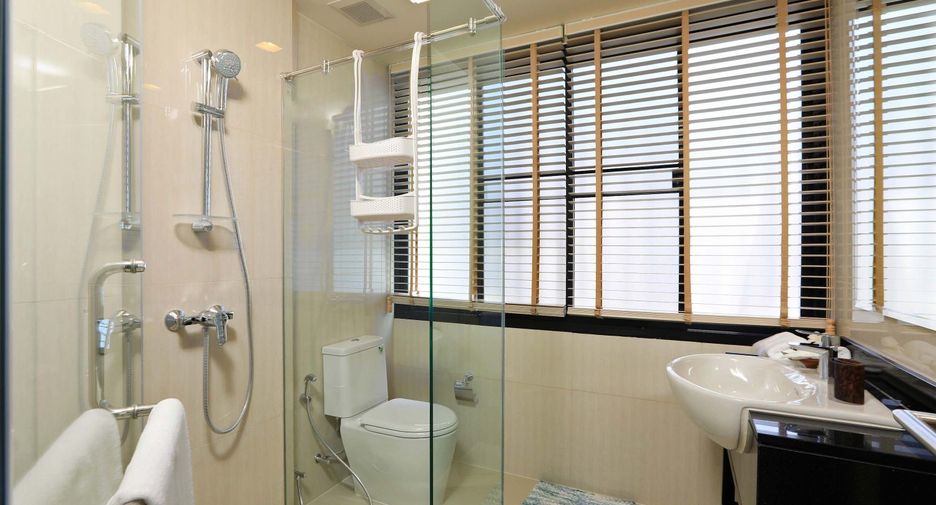 For sale 3 bed townhouse in Thalang, Phuket