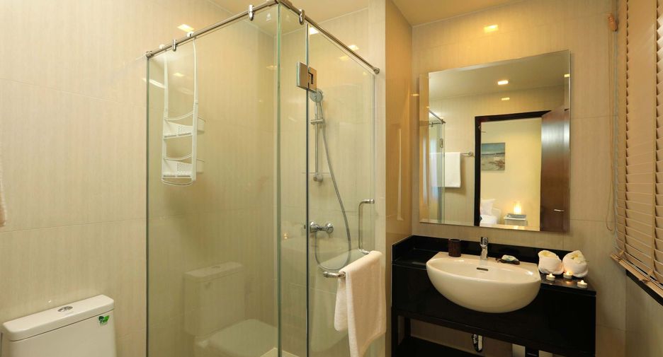 For sale 3 bed townhouse in Thalang, Phuket
