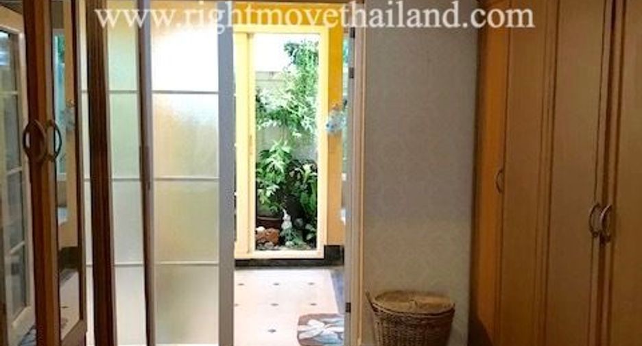 For sale 5 bed house in Prawet, Bangkok