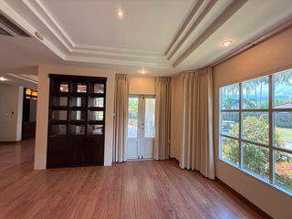 Haus zur Miete mit 4 Zimmer in Mueang Chiang Mai, Chiang Mai