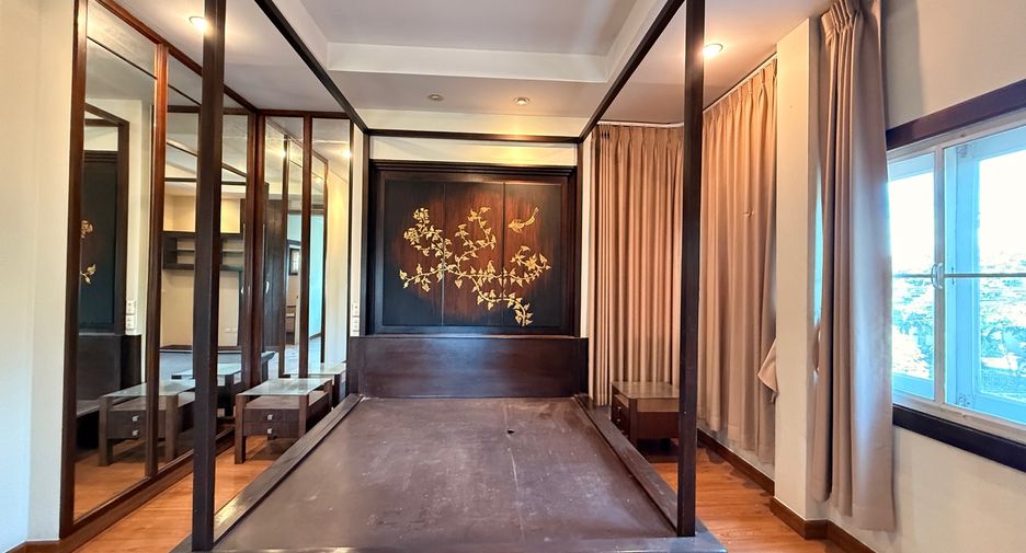 Haus zur Miete mit 4 Zimmer in Mueang Chiang Mai, Chiang Mai