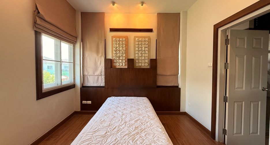 Haus zur Miete mit 4 Zimmer in Mueang Chiang Mai, Chiang Mai
