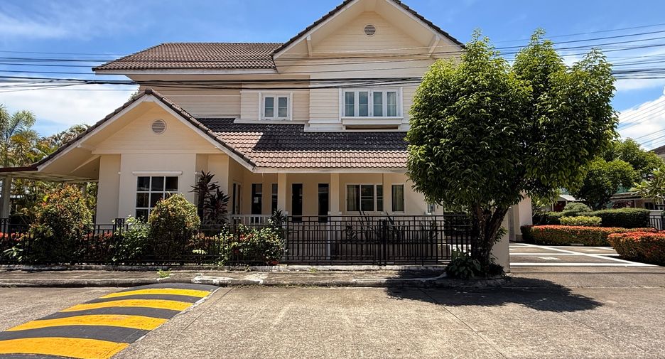 Haus zur Miete mit 4 Zimmer in Mueang Chiang Mai, Chiang Mai