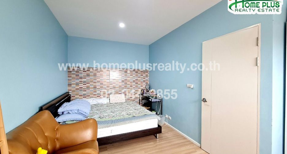 For sale 3 bedrooms townhouse in Prawet, Bangkok