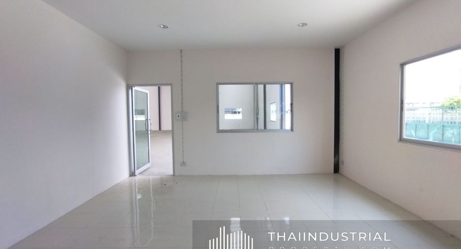 For rent warehouse in Ban Bueng, Chonburi