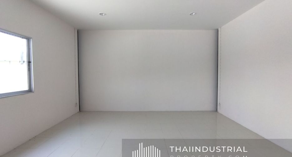 For rent warehouse in Ban Bueng, Chonburi
